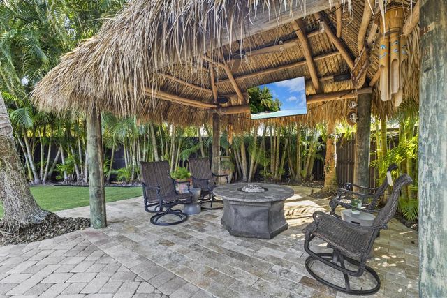 3544 Lakeview Drive, Delray Beach, FL 33445