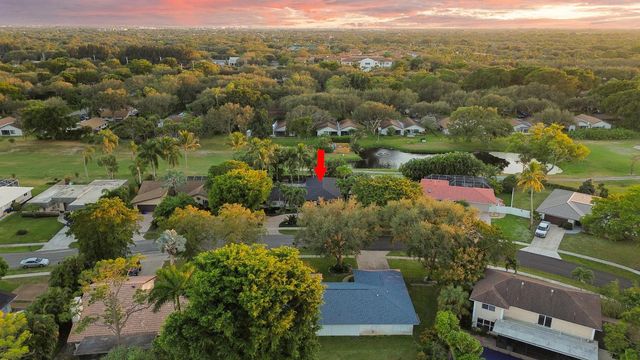 3544 Lakeview Drive, Delray Beach, FL 33445