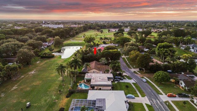 3544 Lakeview Drive, Delray Beach, FL 33445