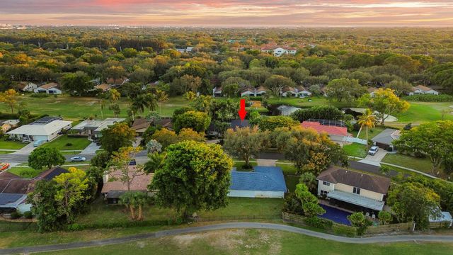 3544 Lakeview Drive, Delray Beach, FL 33445