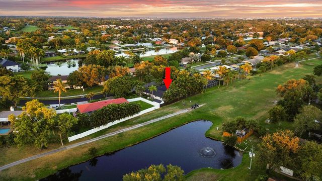 3544 Lakeview Drive, Delray Beach, FL 33445