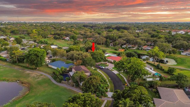 3544 Lakeview Drive, Delray Beach, FL 33445