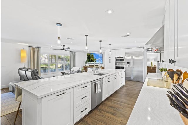 3544 Lakeview Drive, Delray Beach, FL 33445