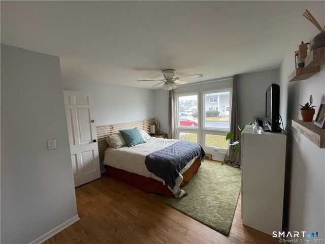 49 Carriage Path South 49, Milford, CT 06460