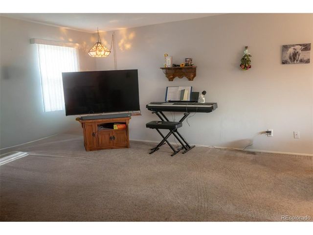 1540 S Troy St, Aurora, CO 80012