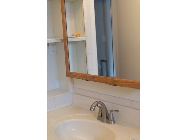 1540 S Troy St, Aurora, CO 80012