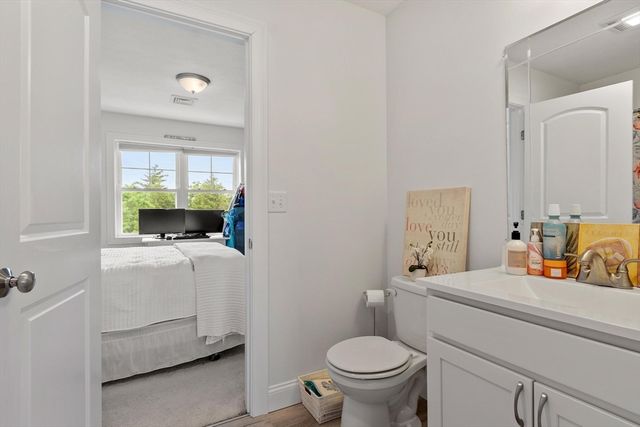 19 Lighthouse Ln, Westminster, MA 01473