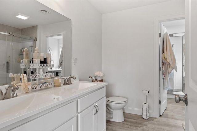 19 Lighthouse Ln, Westminster, MA 01473