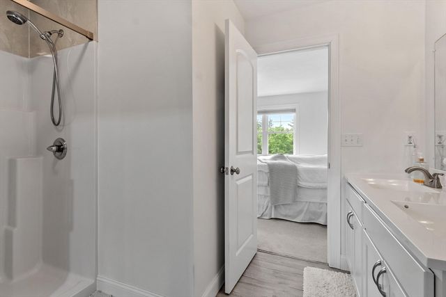 19 Lighthouse Ln, Westminster, MA 01473