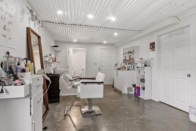 19 Lighthouse Ln, Westminster, MA 01473