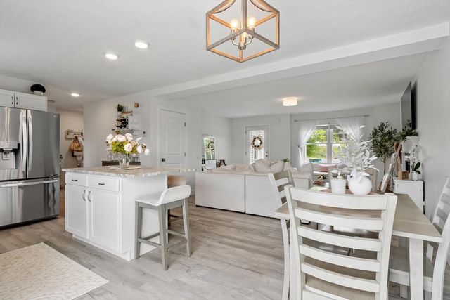 19 Lighthouse Ln, Westminster, MA 01473
