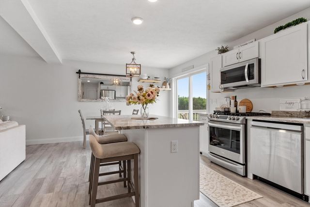 19 Lighthouse Ln, Westminster, MA 01473