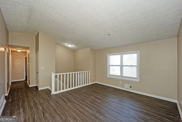 6985 Smoke Ridge Drive, Fairburn, GA 30213