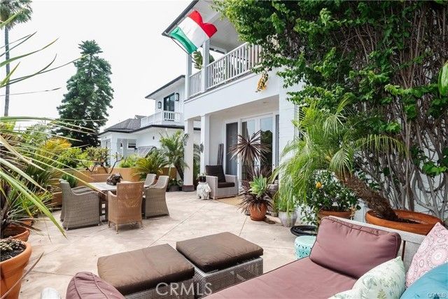 621 31st, Manhattan Beach, CA 90266