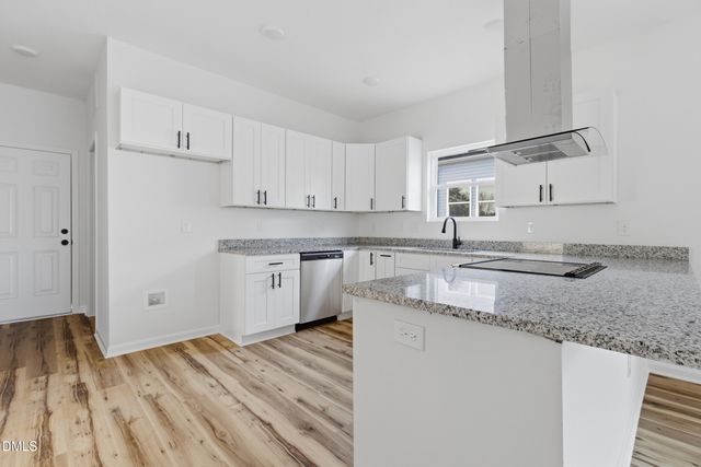 518 N Beaumont Avenue, Burlington, NC 27217