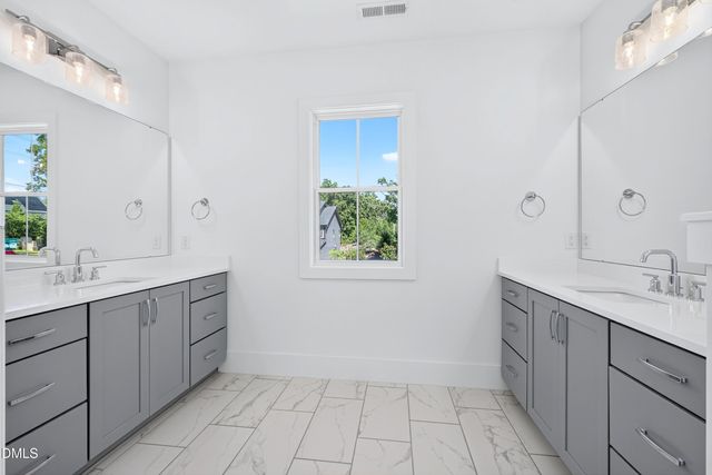 105 Sandmans Cove Place, Cary, NC 27513