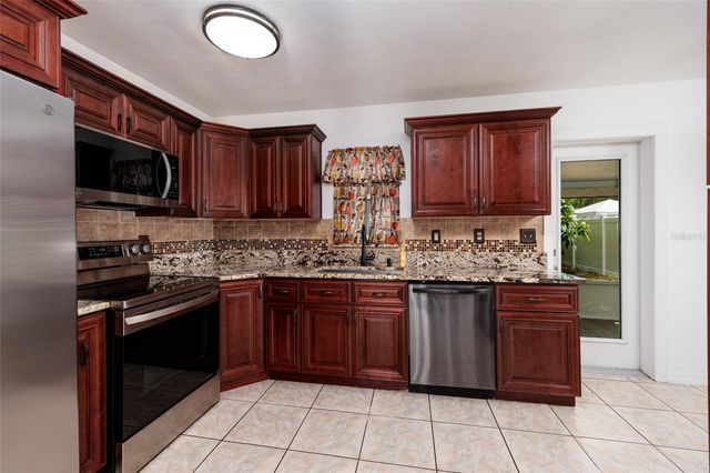 6275 51ST AVENUE N, St Petersburg, FL 33709