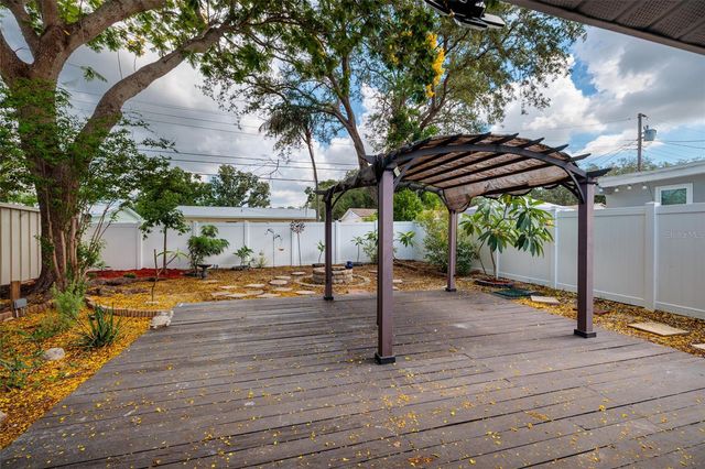 6275 51ST AVENUE N, St Petersburg, FL 33709