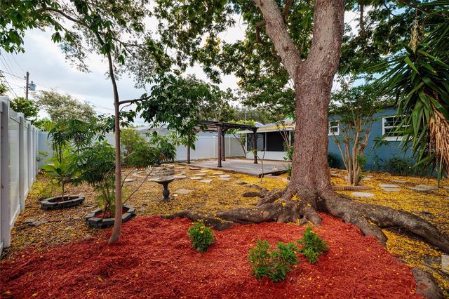 6275 51ST AVENUE N, St Petersburg, FL 33709