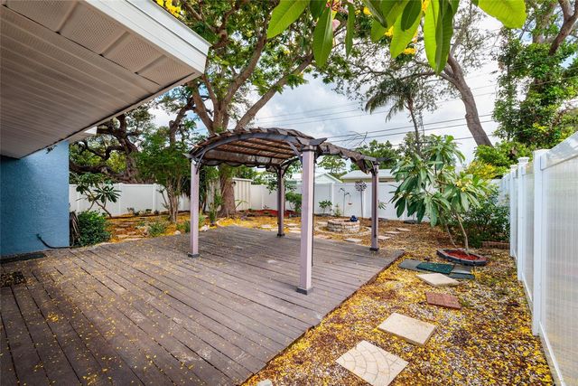 6275 51ST AVENUE N, St Petersburg, FL 33709