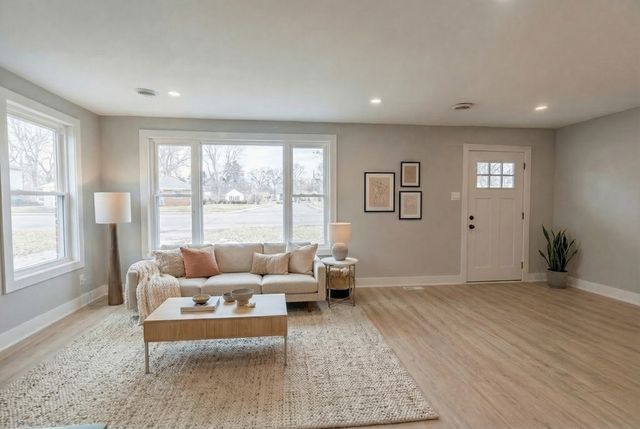 307 MINOCQUA Street, Park Forest, IL 60466