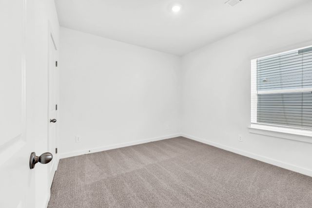 2356 Woodmeadow Dr, Clarksville, TN 37043