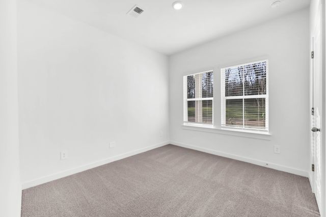 2356 Woodmeadow Dr, Clarksville, TN 37043