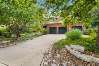 8673 Timber Ridge Drive, Burr Ridge, IL 60527