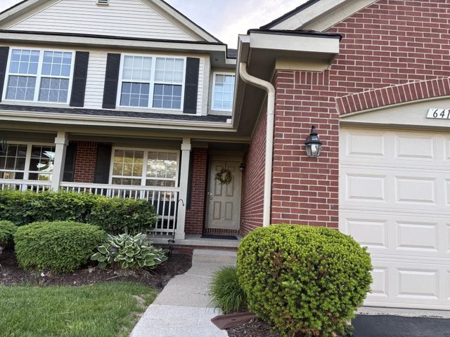 6418 Club Court West, Grand Blanc, MI 48439
