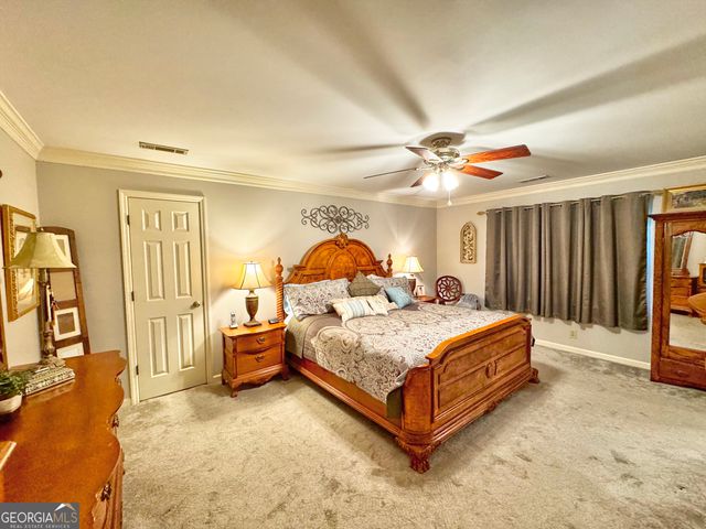 1018 Riverside Drive, Lagrange, GA 30240