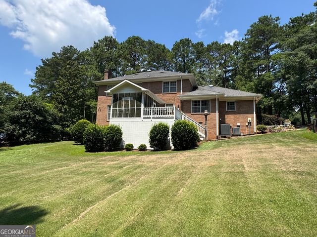 1018 Riverside Drive, Lagrange, GA 30240