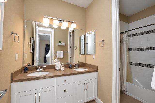682 Norwood Ct, Brentwood, CA 94513