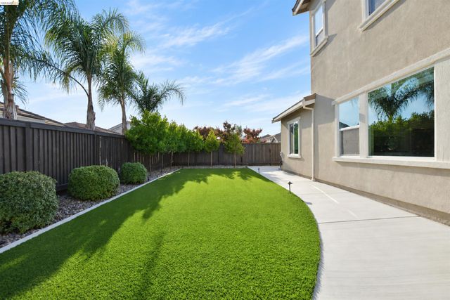 682 Norwood Ct, Brentwood, CA 94513