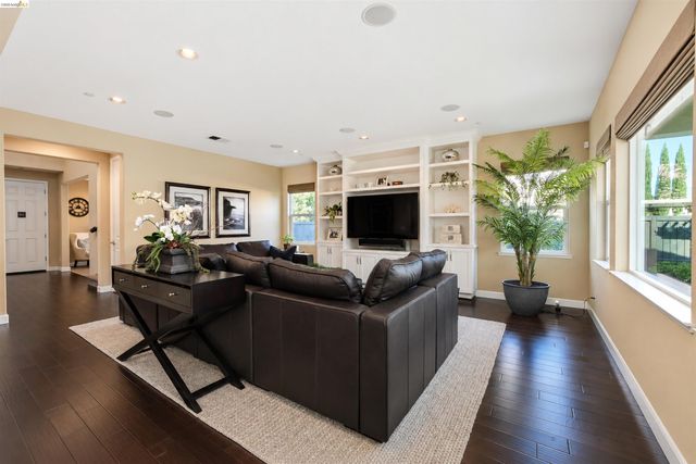 682 Norwood Ct, Brentwood, CA 94513