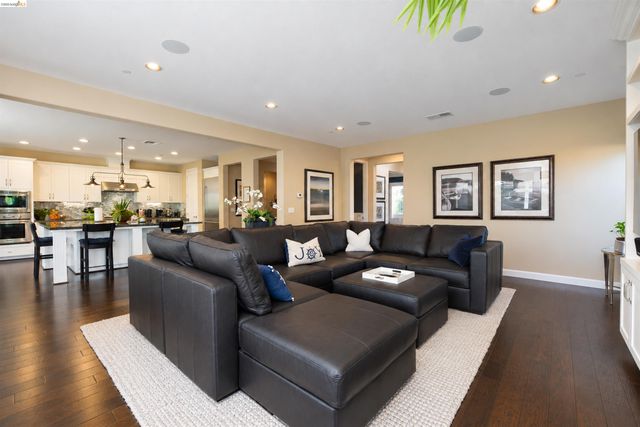 682 Norwood Ct, Brentwood, CA 94513