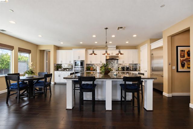 682 Norwood Ct, Brentwood, CA 94513
