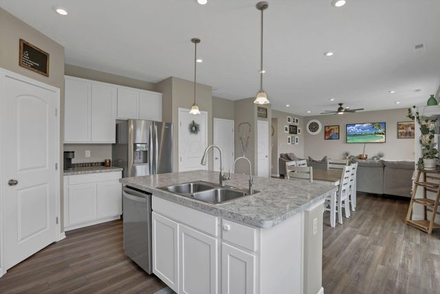 30 Bazler Lane, South Bloomfield, OH 43103