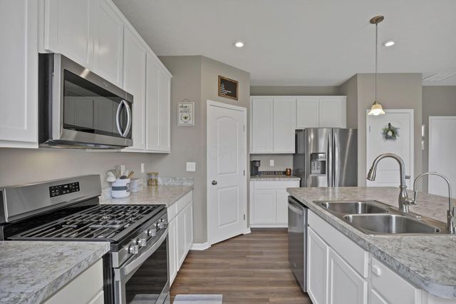 30 Bazler Lane, South Bloomfield, OH 43103