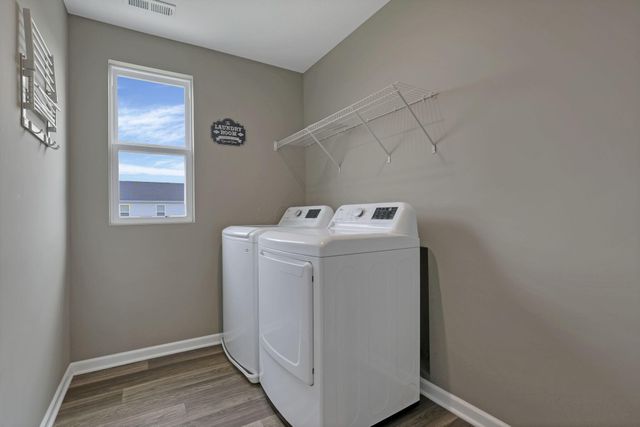 30 Bazler Lane, South Bloomfield, OH 43103