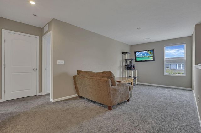 30 Bazler Lane, South Bloomfield, OH 43103