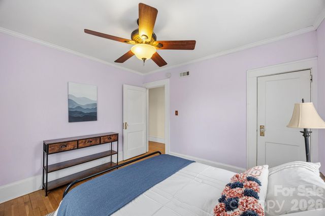 45 Woodvale Avenue, Asheville, NC 28804