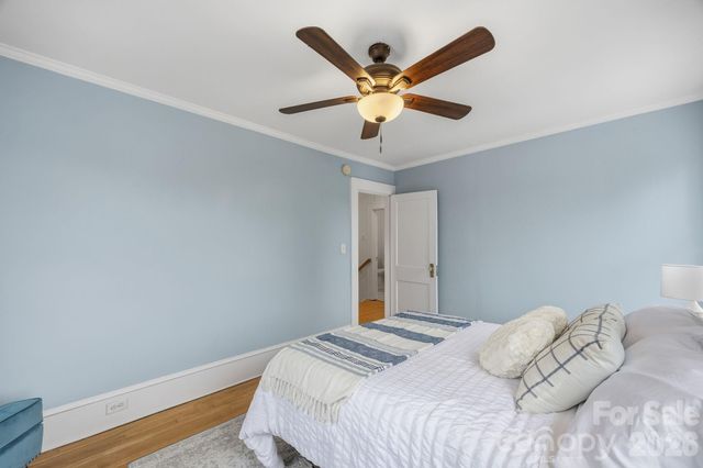 45 Woodvale Avenue, Asheville, NC 28804