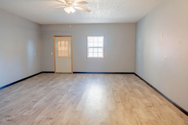 679B Bell Phipps Road, Monticello, KY 42633