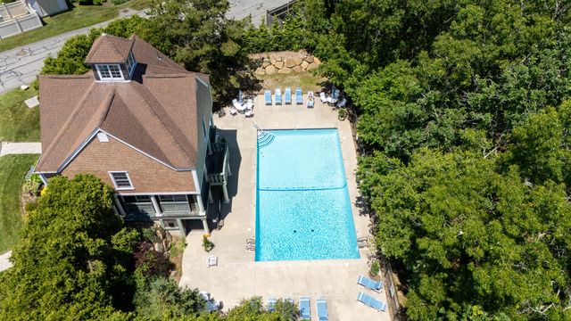 10 Village Green Circle, Mashpee, MA 02649