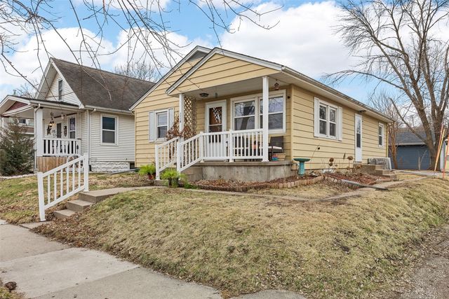 1114 11th Street NW, Cedar Rapids, IA 52405