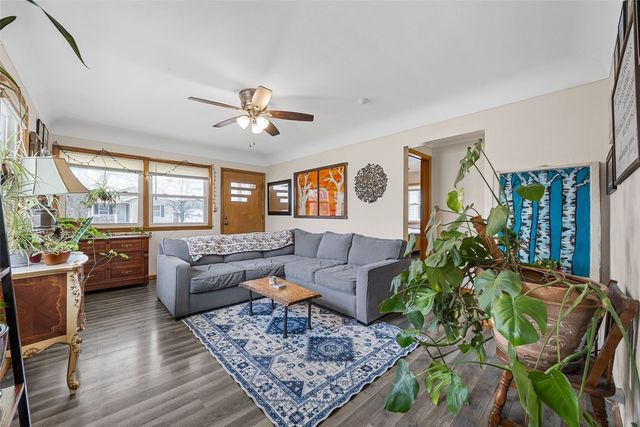 1114 11th Street NW, Cedar Rapids, IA 52405