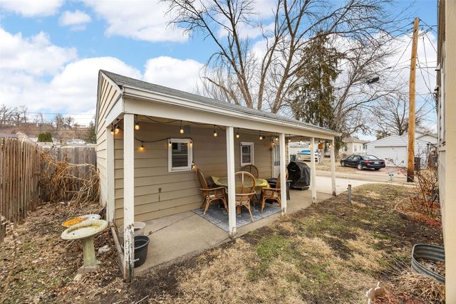 1114 11th Street NW, Cedar Rapids, IA 52405