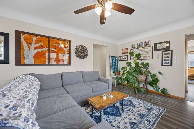 1114 11th Street NW, Cedar Rapids, IA 52405