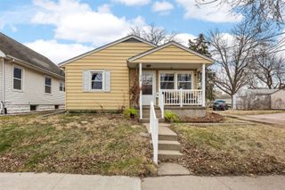 1114 11th Street NW, Cedar Rapids, IA 52405
