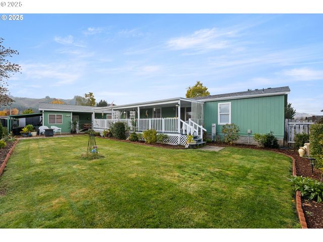 281 HEAVENLY Ct, Sutherlin, OR 97479